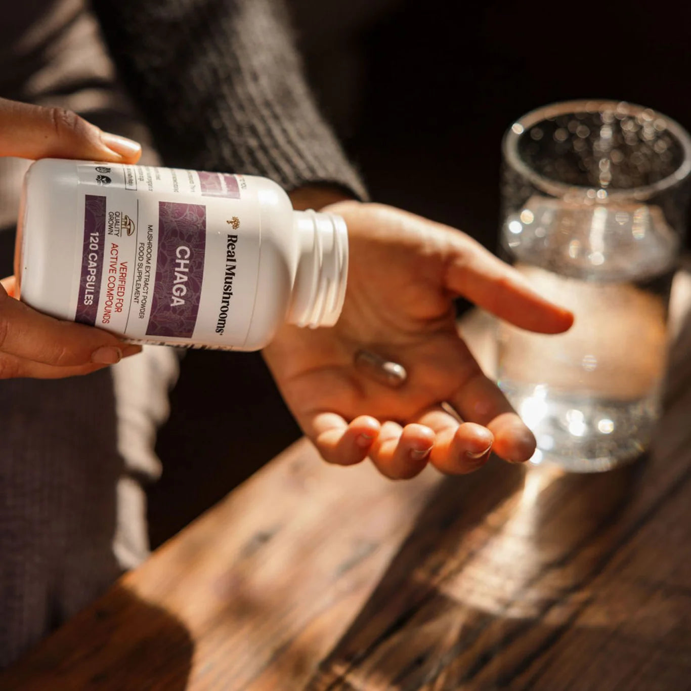 Real Mushrooms — Chaga 120 & 300 Capsule Bottles